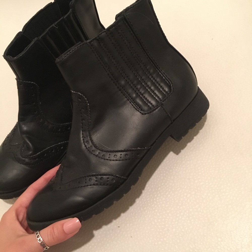 H&M Oxford booties